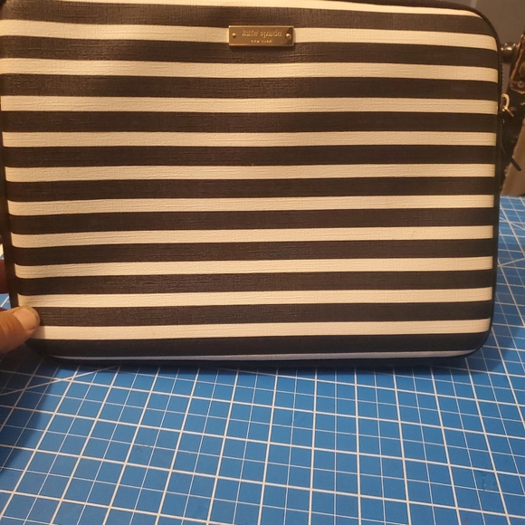 Kate Spate padded tablet case - Picture 2 of 3
